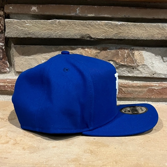 New Era 59fifty LA Dodgers Royal Blue Upside-down Logo Snapback Hat - Picture 4 of 8